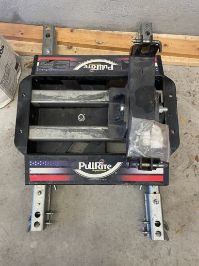 Thumbnail for Pullrite Superglide 5th Wheel Hitch